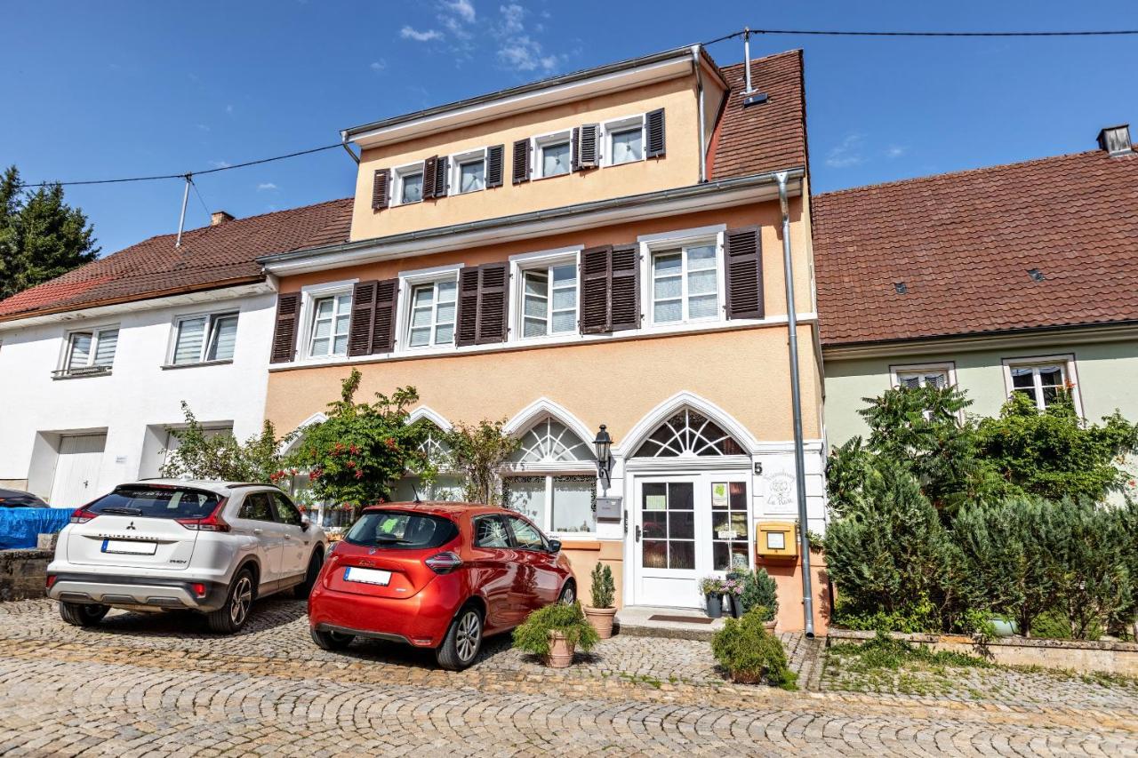 La Rose Apartment Tengen